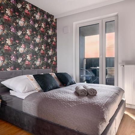 Star4You II Apartments Wrocław Eksteriør billede