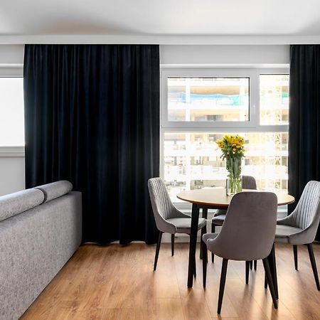 Star4You II Apartments Wrocław Eksteriør billede