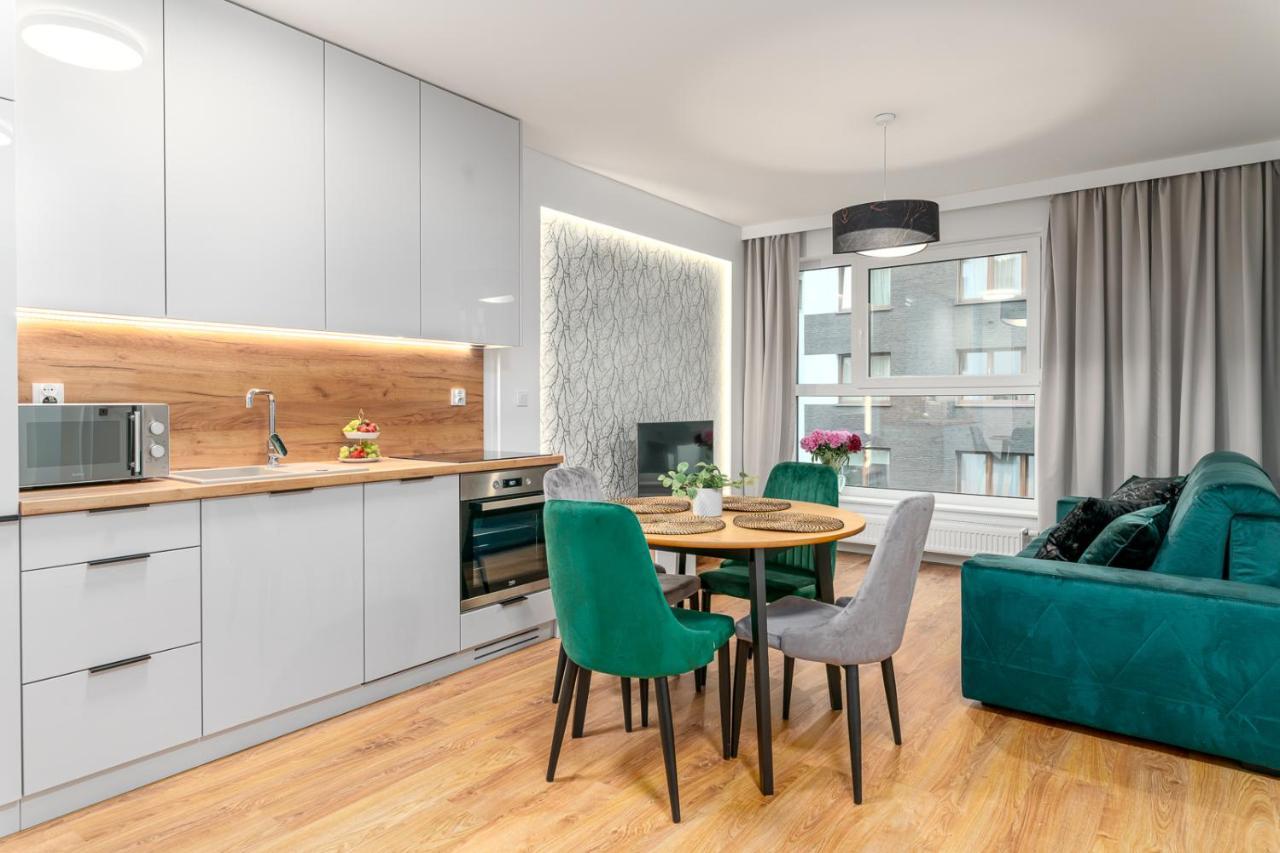 Star4You II Apartments Wrocław Eksteriør billede