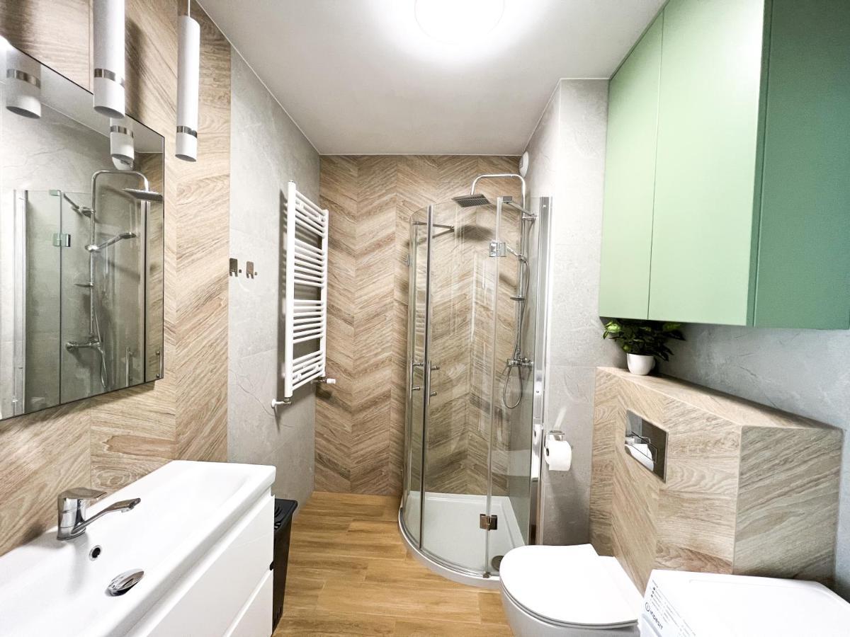 Star4You II Apartments Wrocław Eksteriør billede